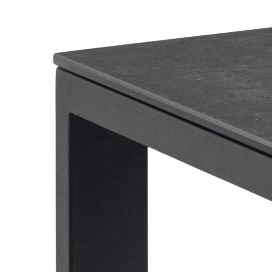ACT NORDIC Brentford Esstisch, rechteckig – schwarze Fairbanks-Keramik und schwarzes Metall (200x90)