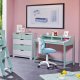 NORDIC LIVING COLLECTION Skrivbord i massivt tr� i salviagr�nt med rundade h�rn och kanter, praktiska fack och h�l f�r sladdar.