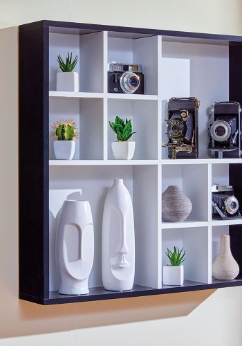 NORDIC LIVING COLLECTION Decem svart-hvitt oppbevaringsskap med 10 oppbevaringsrom, uten glass
