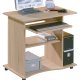 NORDIC LIVING COLLECTION Durini-skrivebord i Sonoma-eik p� hjul, med to hyller og et avtakbart tastaturbrett