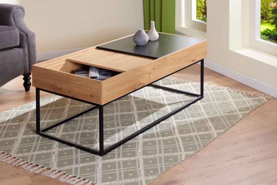 NORDIC LIVING COLLECTION Filora salongbord i svart eik med h�ndlaget finish og god plass p� bordplaten.