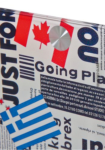 NORDIC LIVING COLLECTION Vitt sidobord med Flagcube-logotyp och 2 hyllor