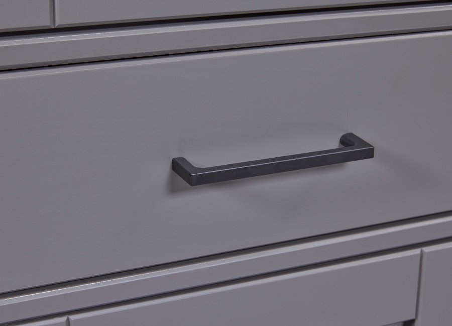 NORDIC LIVING COLLECTION  Massiv furu-vitrinskap i landlig stil med 4 d�rer og 2 skuffer i gr� eikelakk