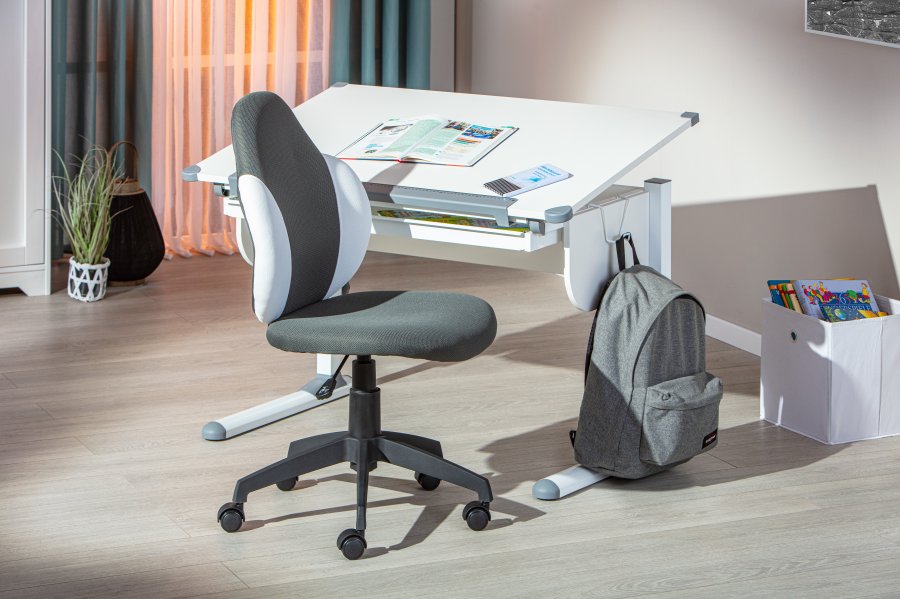 NORDIC LIVING COLLECTION  Jessi svingstol, m�rkegr�/hvit, med svingbart sete, 5 lastavhengige bremsede sikkerhetshjul og trinnl�s h�ydejustering