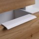 NORDIC LIVING COLLECTION Pepeto 2T2S kommode i h�ndlaget eik/hvit med 3 rom og 3 d�rer
