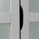 NORDIC LIVING COLLECTION Prati barnegarderobe med 2 d�rer, laget av heltre furu, malt lys gr�