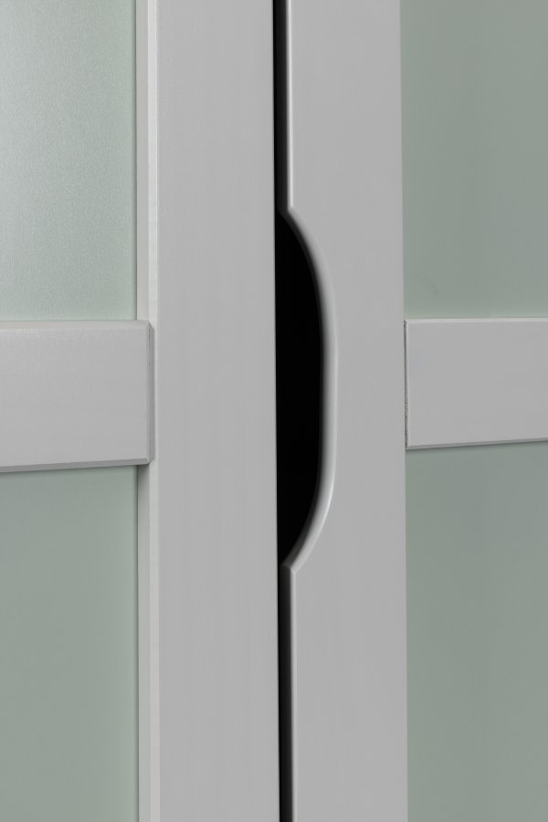 NORDIC LIVING COLLECTION Prati barnegarderobe med 2 d�rer, laget av heltre furu, malt lys gr�