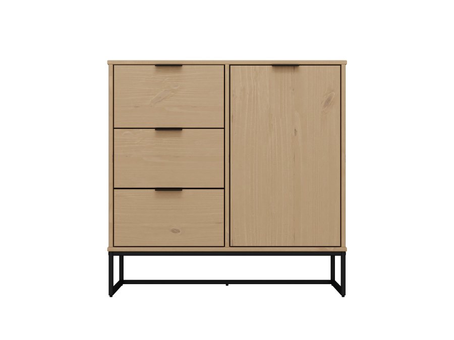 NORDIC LIVING COLLECTION Moderne kommode laget av heltre furu, lakkert i Oak Colori. Stabilt stativ takket v�re svart metallramme, h�ndtak i svart metall av h�y kvalitet, god oppbevaringsplass med 3 skuffer, 1 d�r med hylle.