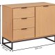 NORDIC LIVING COLLECTION Moderne kommode laget av heltre furu, lakkert i Oak Colori. Stabilt stativ takket v�re svart metallramme, h�ndtak i svart metall av h�y kvalitet, god oppbevaringsplass med 3 skuffer, 1 d�r med hylle.