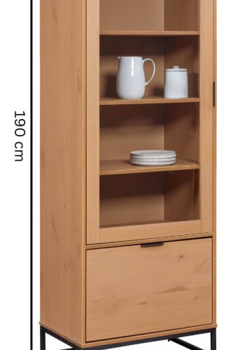 NORDIC LIVING COLLECTION Moderne veggskap i heltre furu, lakkert i Oak Colori. Stabil base takket v�re en svart metallramme, h�ndtak i svart metall av h�y kvalitet, god oppbevaringsplass med en skuff. Tre hyller og en d�r med glassinnsats.