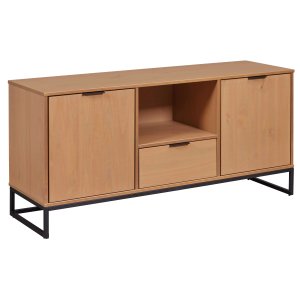 NORDIC LIVING COLLECTION Moderne kommode laget av heltre furu, lakkert i eik. Stabil base takket v�re en svart metallramme, h�ndtak i svart metall av h�y kvalitet, god oppbevaringsplass med �n skuff. To hyller bak to d�rer.