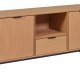 NORDIC LIVING COLLECTION Moderne kommode laget av heltre furu, lakkert i eik. Stabil base takket v�re en svart metallramme, h�ndtak i svart metall av h�y kvalitet, god oppbevaringsplass med �n skuff. To hyller bak to d�rer.