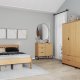 NORDIC LIVING COLLECTION Moderne kommode laget av heltre furu, lakkert i Oak Colori. Stabilt stativ takket v�re en svart metallramme, h�ndtak i svart metall av h�y kvalitet, god oppbevaringsplass med 3 skuffer, 2 d�rer med en hylle inni.