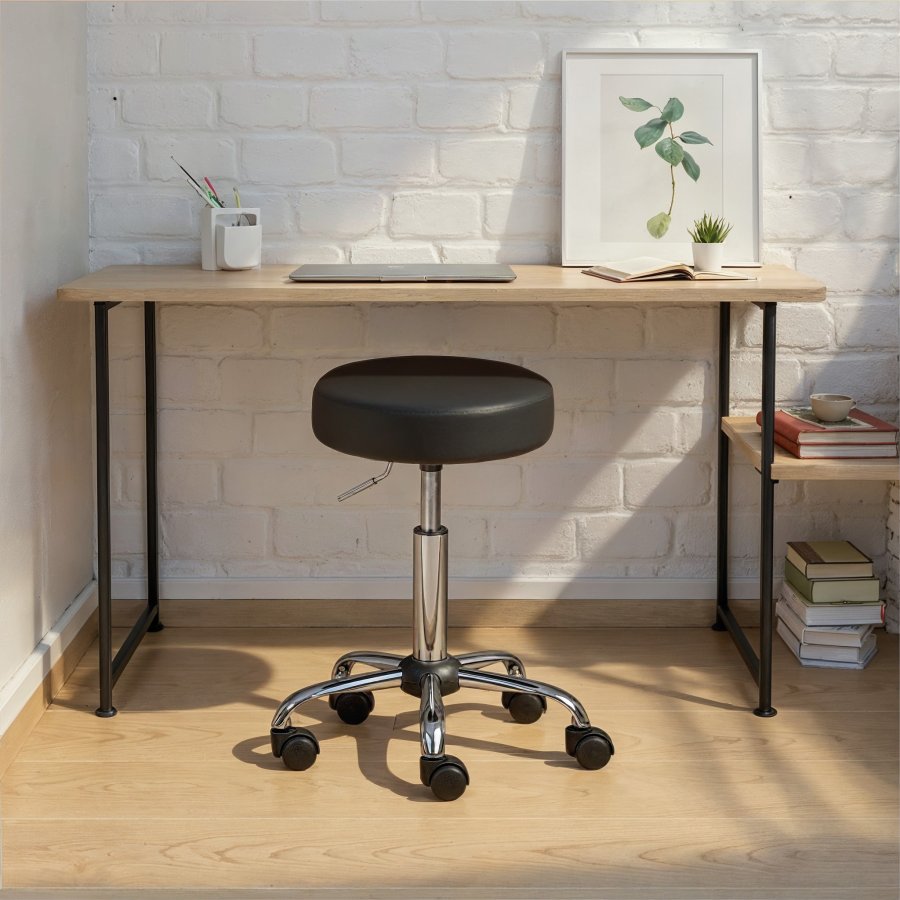 NORDIC LIVING COLLECTION  Asra snurrstol i svart med 5 s&auml;kerhetshjul, stegl&ouml;st h&ouml;jdjusterbar via gaslyft och en 360&deg; roterande sits.