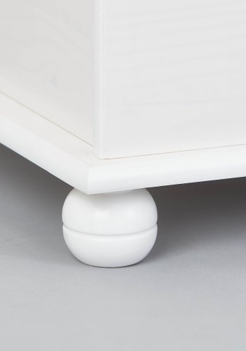 NORDIC LIVING COLLECTION Emel kommode i heltre, hvitlakkert