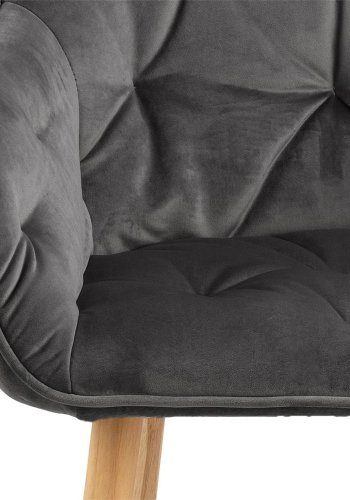 ACT NORDIC Brooke spisebordsstol, med armlener - mrkegr polyester og eikebeiset gummitre
