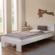 NORDIC LIVING COLLECTION Inter Link-sengen Annik byr p� tidl�s design og h�y funksjonalitet. Med sine sjener�se m�l p� 90 x 200 cm gir den god plass til en avslappende s�vn. Den er laget i elegant hvitt og uten lamellbunn, noe som gir mulighet for individuelt madrassvalg. En stilig og allsidig seng for ethvert soverom.