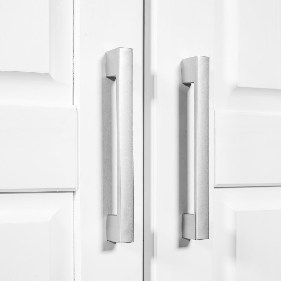 NORDIC LIVING COLLECTION Magnus vitt sk�p med 3 d�rrar och kassettd�rrar