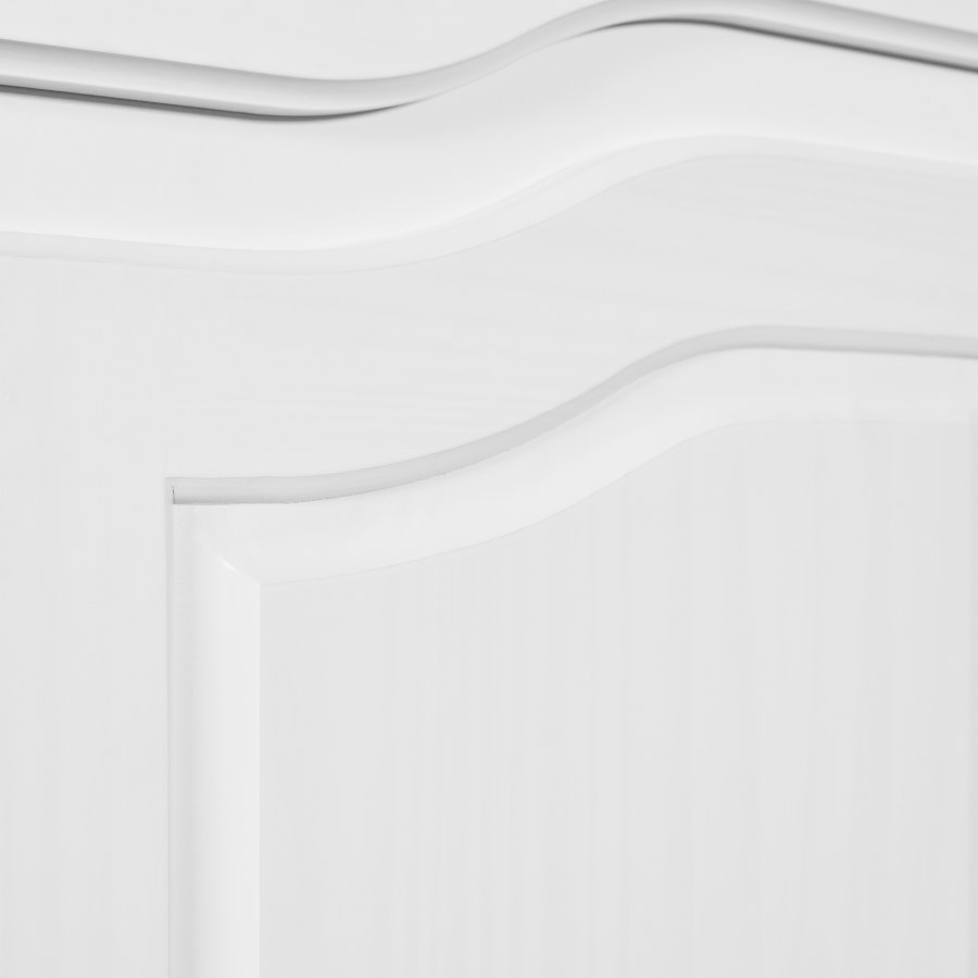 NORDIC LIVING COLLECTION Kappl lantlig garderob i massivt tr�, 3 d�rrar med 3 l�dor, 1 kl�dst�ng i metall, 1 hatthylla och 4 fack i vitt