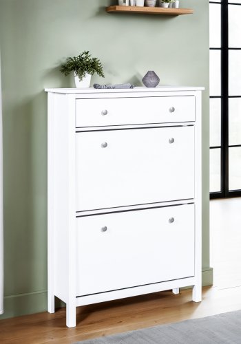 NORDIC LIVING COLLECTION  Skosk�p i massiv furu fr�n Chilly Home-serien f&ouml;r upp till 12 par skor i 2 rymliga l�dor och 1 l�da.