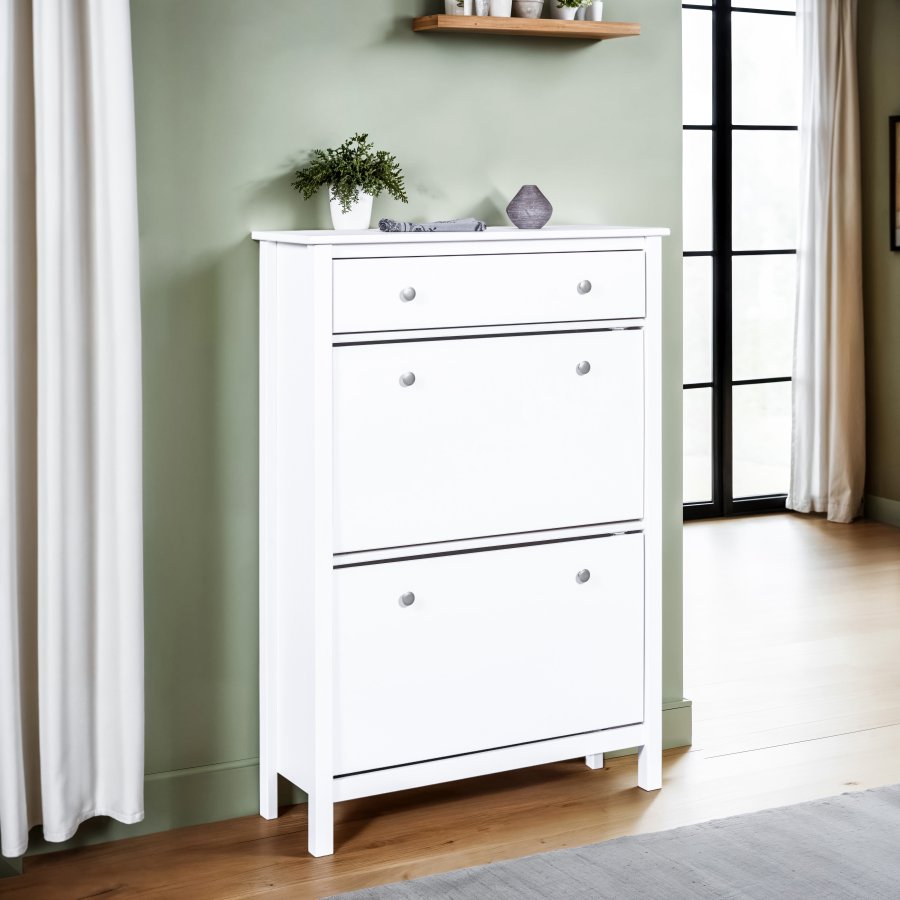 NORDIC LIVING COLLECTION  Skosk�p i massiv furu fr�n Chilly Home-serien f&ouml;r upp till 12 par skor i 2 rymliga l�dor och 1 l�da.