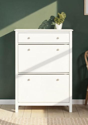 NORDIC LIVING COLLECTION  Skosk�p i massiv furu fr�n Chilly Home-serien f&ouml;r upp till 12 par skor i 2 rymliga l�dor och 1 l�da.