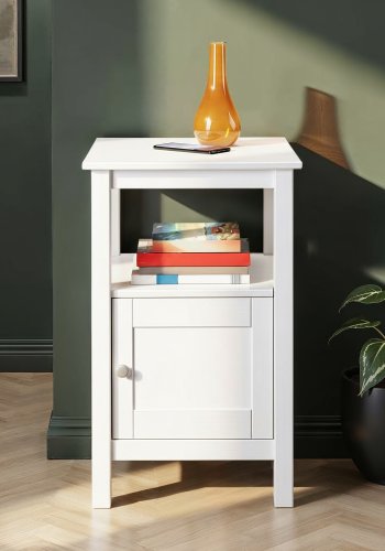 NORDIC LIVING COLLECTION  F�rvaringsbord i massiv furu med 1 d�rr och 1 hyllplan, vitlackerat, totalm�tt 45 x 45 x 76 cm.