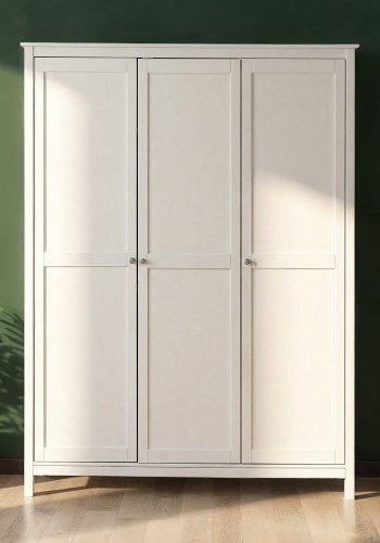NORDIC LIVING COLLECTION  Garderob i massiv furu med 3 d�rrar, vitlackerad, totalm�tt 155 x 60 x 210 cm.