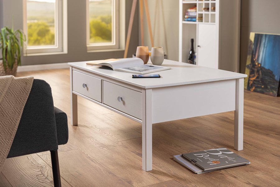 NORDIC LIVING COLLECTION Soffbord i massiv furu med 2 l�dor, vitlackerat. Totalm�tt: 110 x 70 x 57 cm.