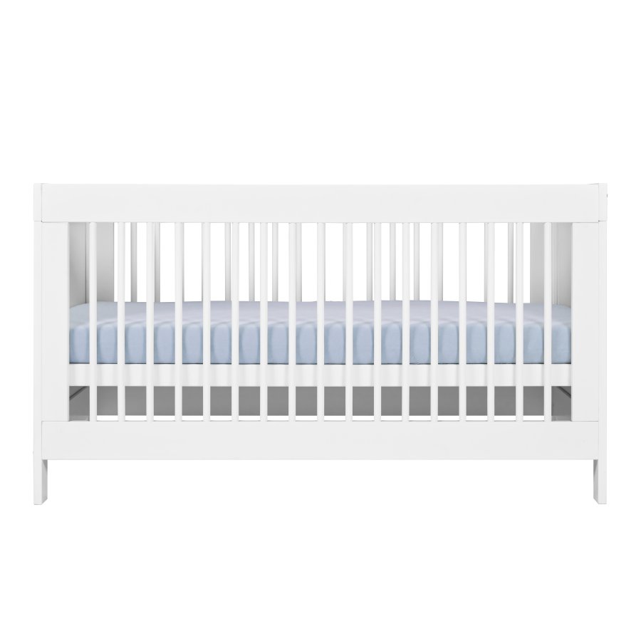 NORDIC LIVING COLLECTION Baila vit barns�ng med h�jdjusterbar ribbotten (3 niv�er), fallskydd och 3 avtagbara f�rl�ngningsst�nger
