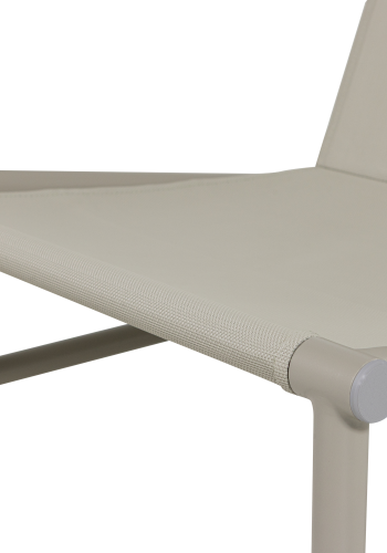 WOOOD Elvo hagestol aluminium stripete hvit/sand
