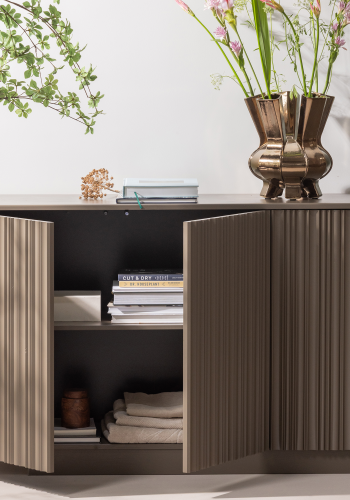 WOOOD Nova sk�nk 200 cm furu tryffelbrun [Fsc]
