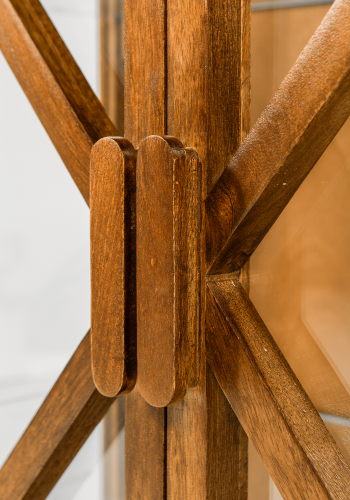 TRE Kella 2-d�rs skap Mangotre Naturlig