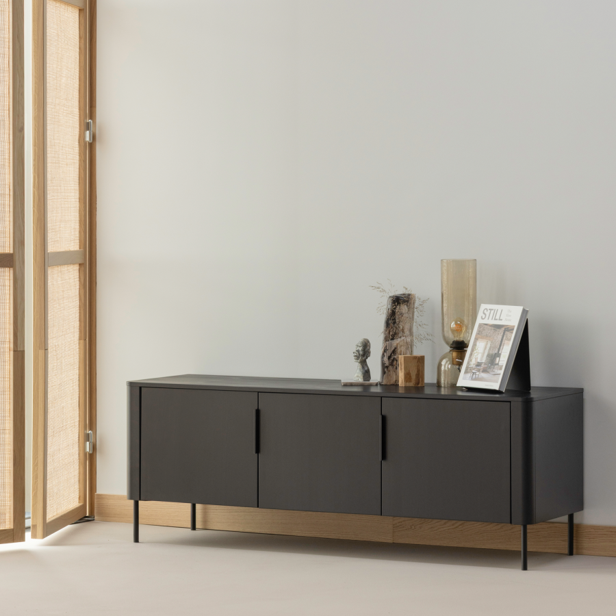 WOOOD Gunnar TV-skap 154 cm furu matt svart [Fsc]