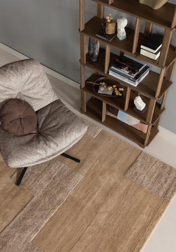 WOOOD Arve svingstol med trykt stoff, naturmelert