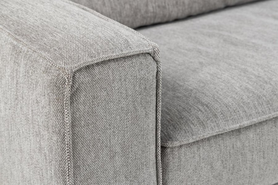 SOFAKONSEPT Cilla hjrnesofa, med hyre hvilemodul og 5 puter - lysegrt stoff og svart polypropylen