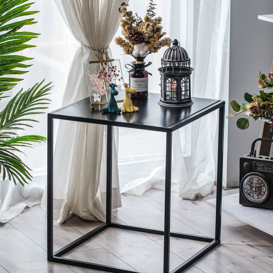 NORDLYS Hagen sidebord, firkantet - svart metall (45x45)