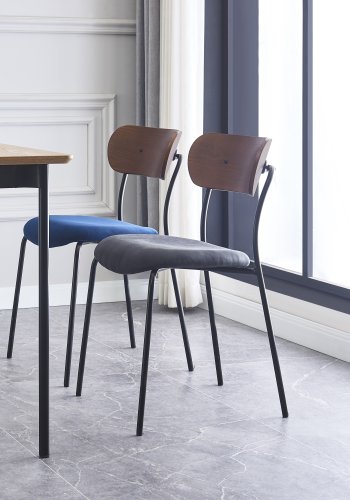 NORDLYS Lincoln spisestuestol, stabelbar - semsket skinn, tre og sort metall