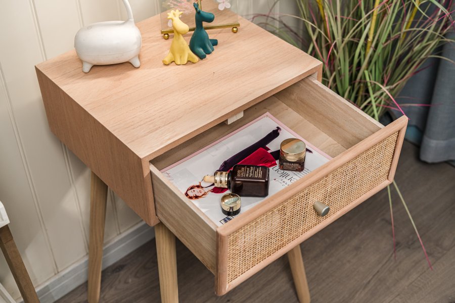 NORDLYS Narita nattbord, m. 1 skuff - brun rotting og bk (40x36)