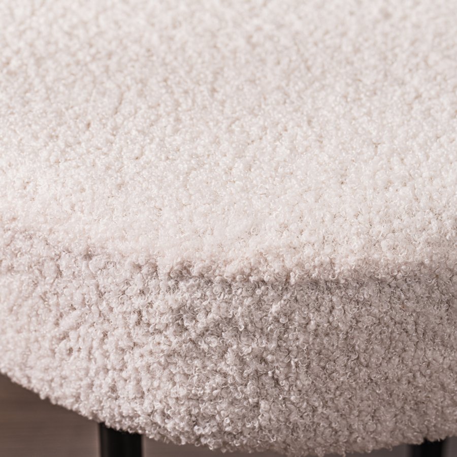 NORDLYS Oslo benk, oval - hvitt stoff og sort metall (95x35)