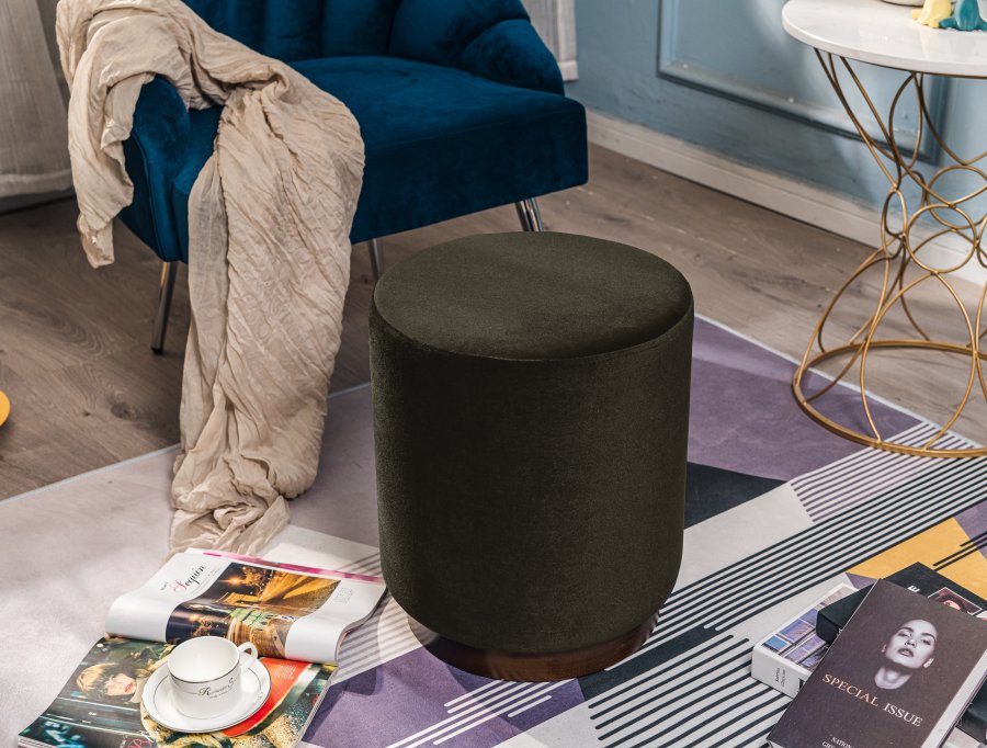 NORDLYS Soka Pouf, rund – brauner Samt und braunes Holz (35)