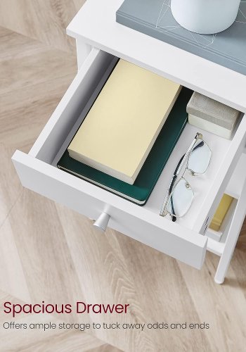 VASAGLE sengebord, m. 2 hylder og 1 skuffe - hvid spnplade og hvid stl (35x35)