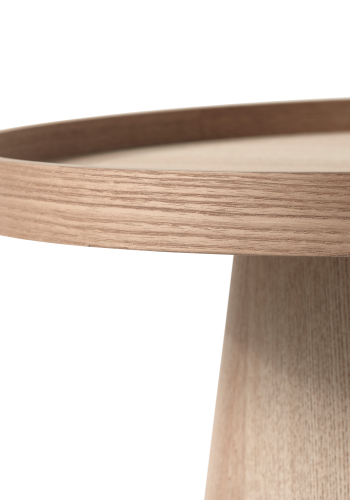 WOOOD MAUD SIDOBORD I KONISKT TRÄ NATURLIGT 50x45CM