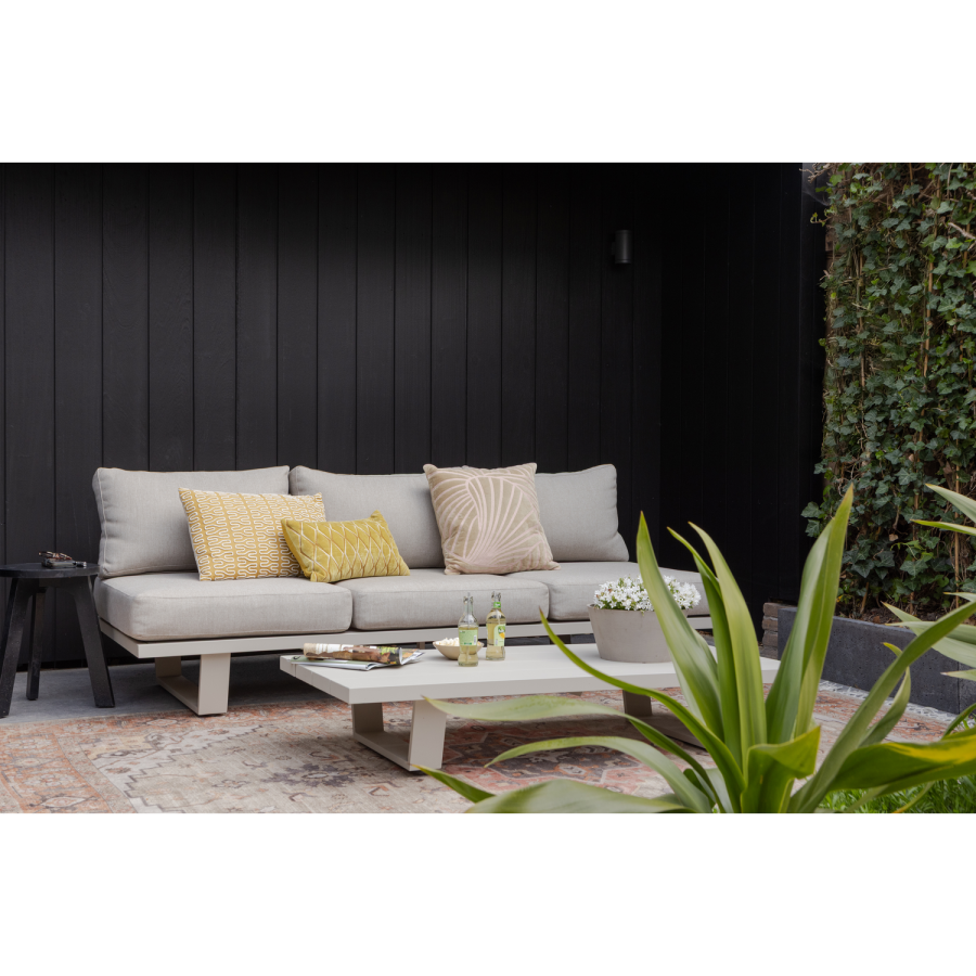 WOOOD BEAR 3-personers havebnk i aluminium, sand