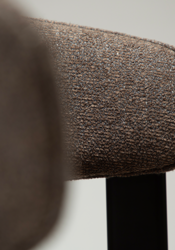 DAN-FORM Duct spisebordsstol, m. arml�n - major brun boucl� stof og sort metal