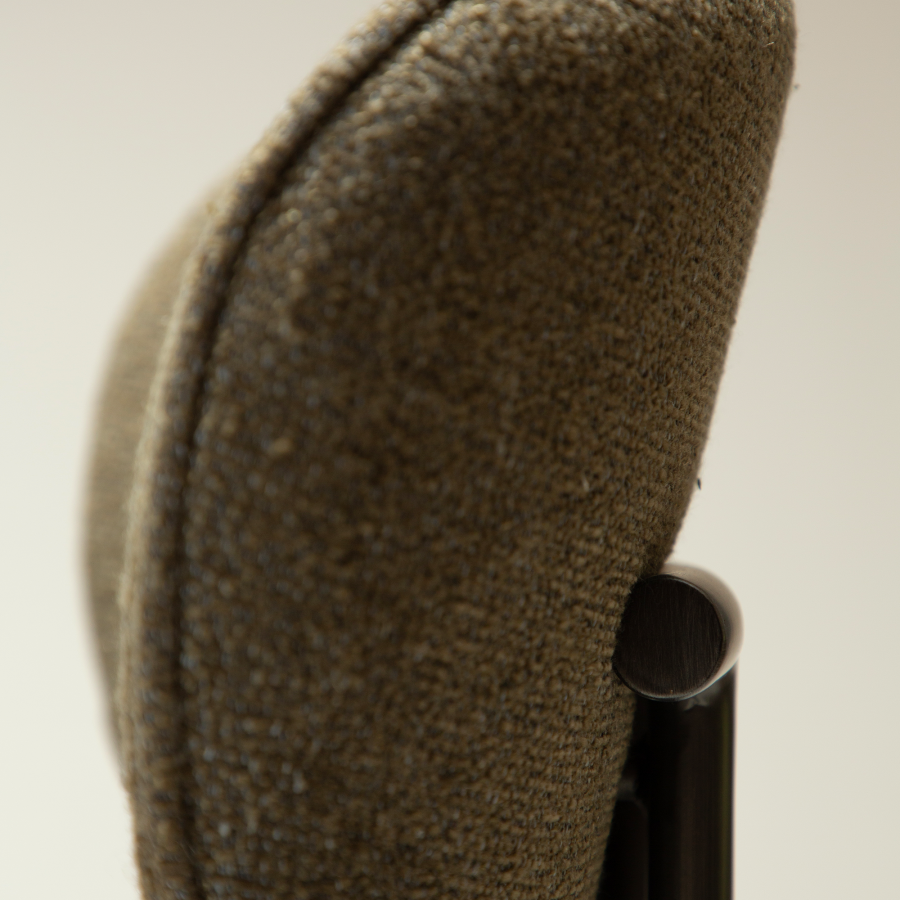 DAN-FORM Duct spisebordsstol - m�rk olivengr�n boucl� stof og antik tin metal