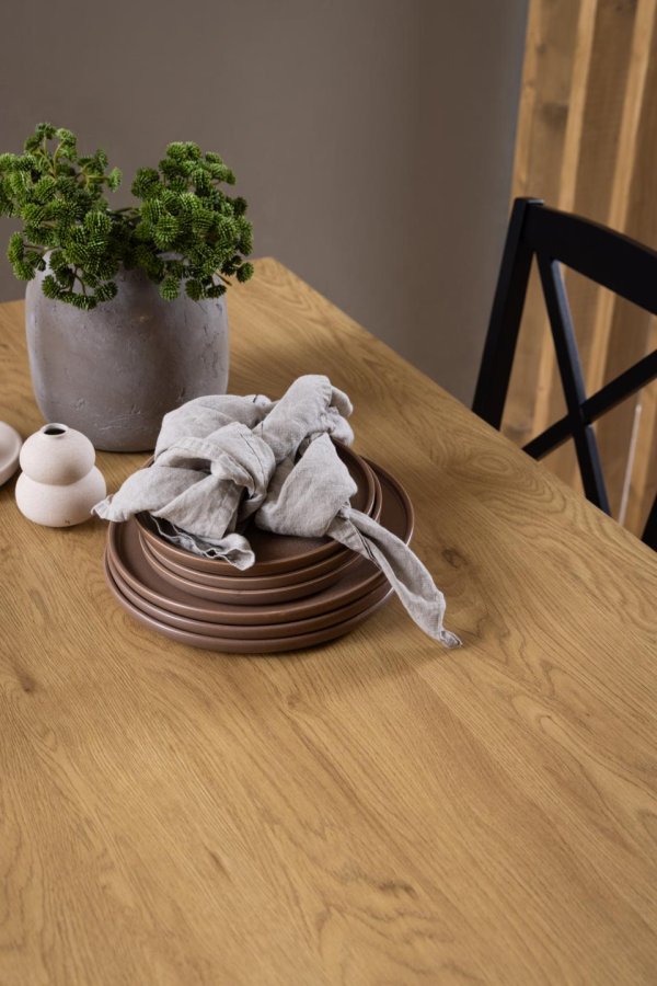 ACT NORDIC Peru Esstisch, rechteckig – natürliches Wildeichen-Melamin und schwarzer Stahl (120x80)