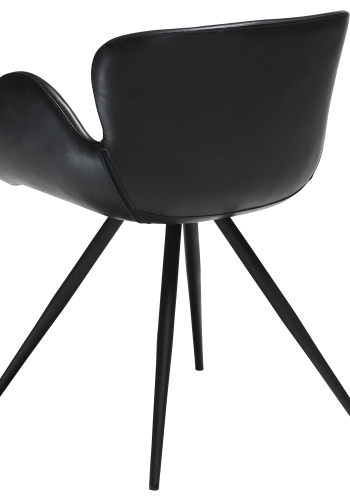 DAN-FORM GAIA Lenestol Vintage svart kunstskinn med svarte ben