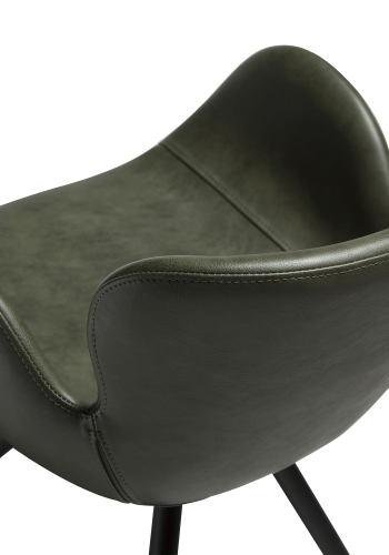 DAN-FORM GAIA Lenestol Vintage grnt kunstskinn med svarte ben