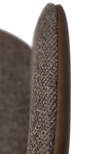 DANFORM Hey Sessel, mit Armlehnen - Major brauner Bouclé-Stoff/Kunstleder und schwarzer Stahl